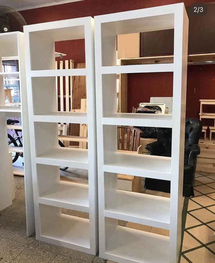 Biblioteca modelo 11 de Mueblería Longhi