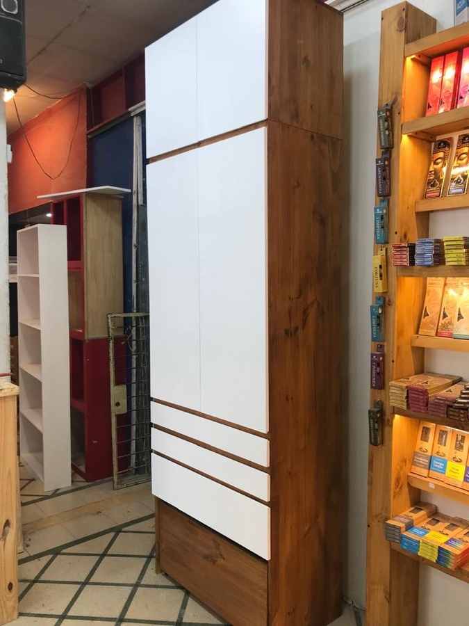 Ropero modelo 01 de Mueblería Longhi