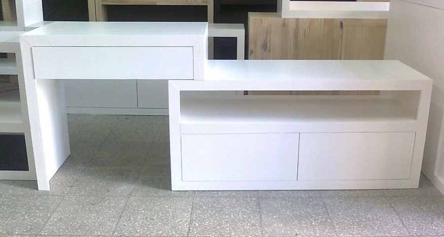 Escritorio modelo 10 de Mueblería Longhi