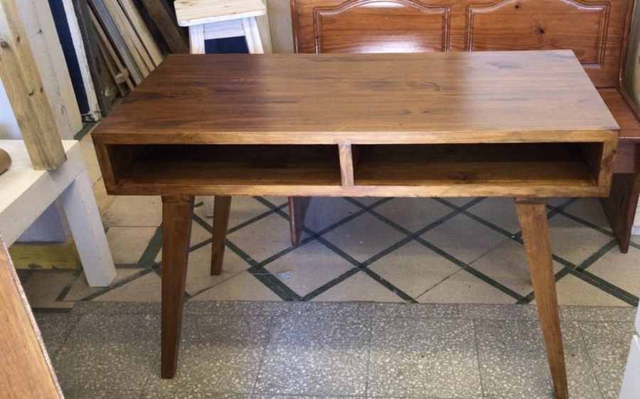 Escritorio modelo 13 de Mueblería Longhi