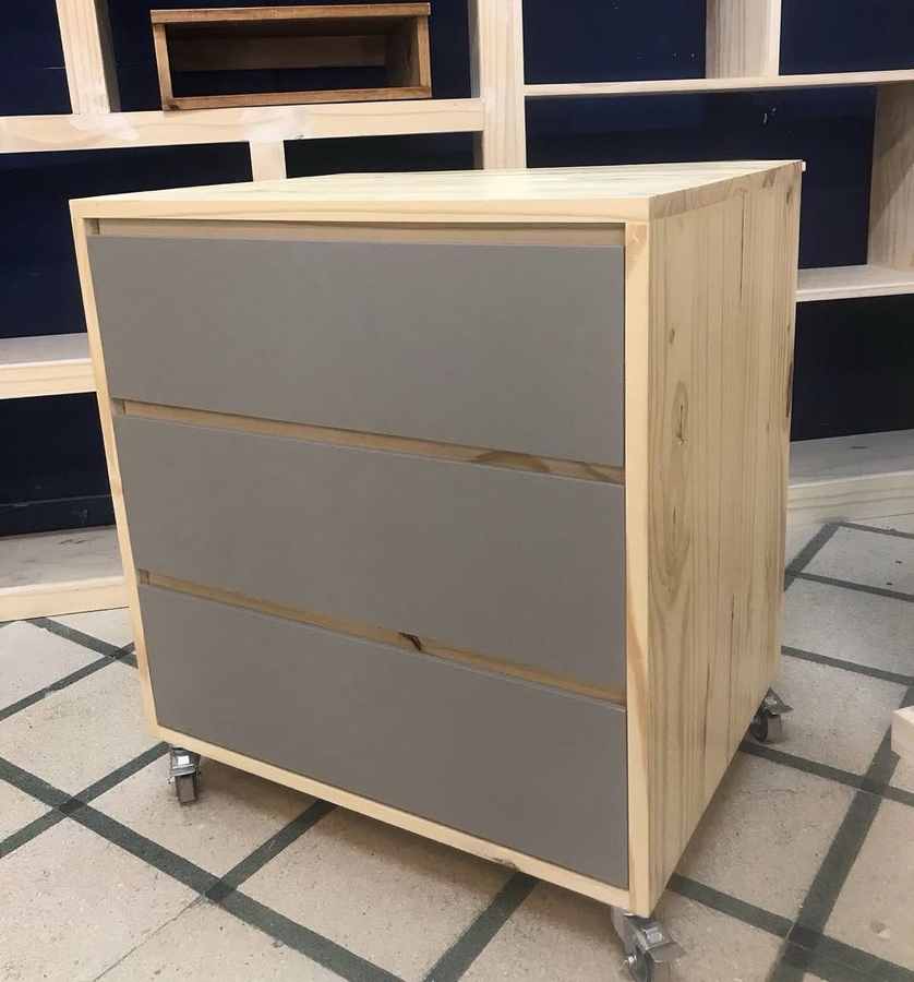 Cajonera modelo 10 de Mueblería Longhi