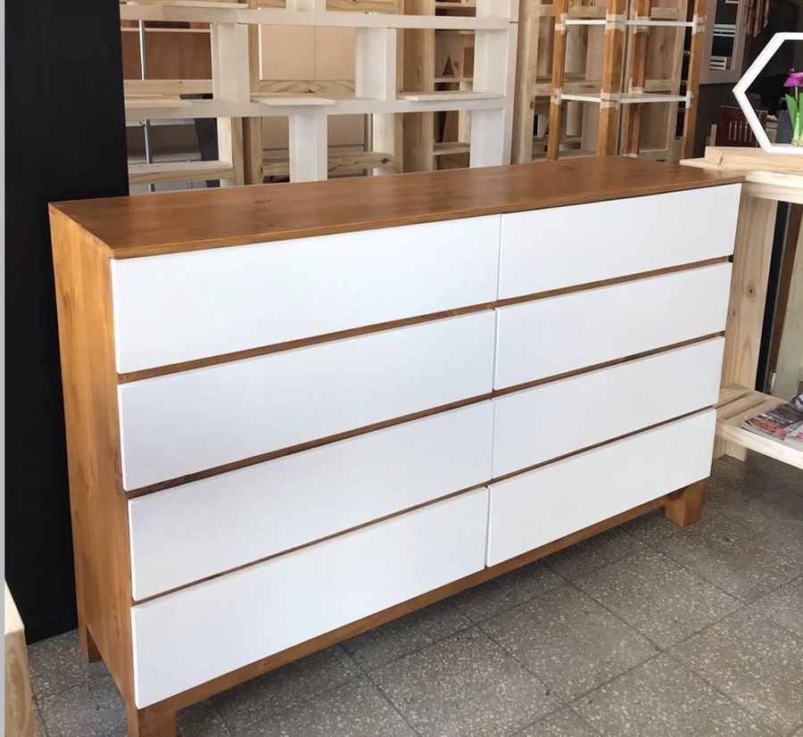 Cómoda modelo 01 de Mueblería Longhi
